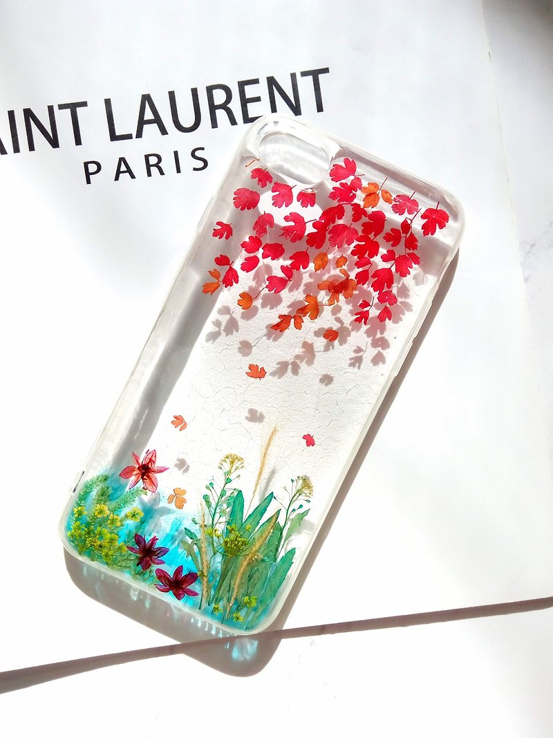 Pressed flower phone case, Handmade phone case,iPhone7 and iPhone8, Lakeside - เคส/ซองมือถือ - พลาสติก หลากหลายสี