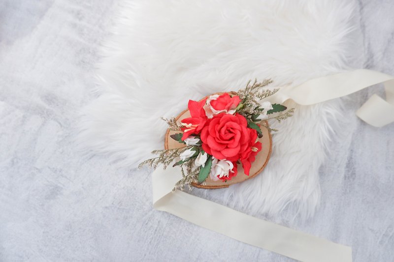 Wedding flower wrist corsage red, floral bracelet - Corsages - Paper Red
