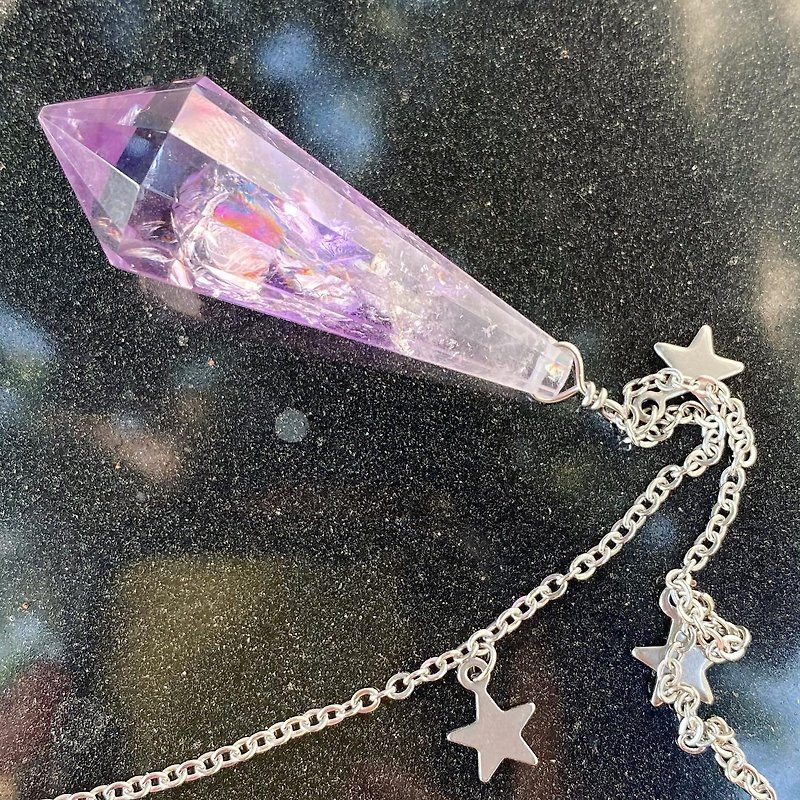 【Lost and find】Natural Stone Rainbow Light Amethyst Starry Sky Pendulum Necklace - Necklaces - Gemstone Multicolor