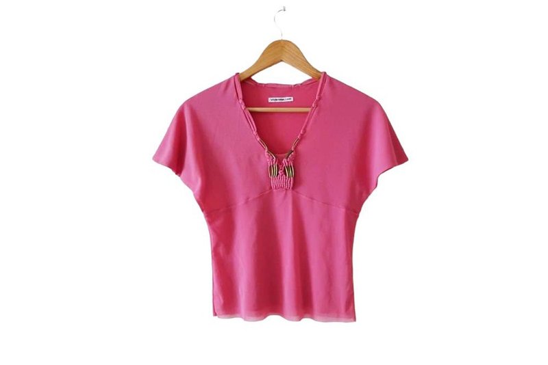 90s Vivienne Tam Pink Macremè Mesh top, cap sleeve, macreme and gold bar detail - Women's T-Shirts - Nylon Pink