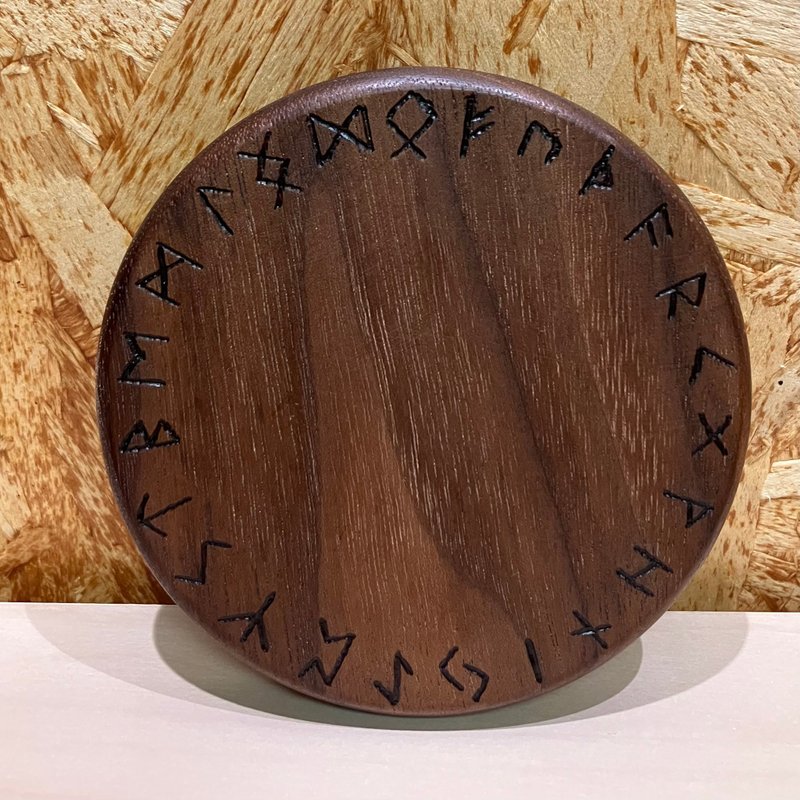 Rune Ring Rune Ring Energy Adjustment Wooden Coaster Crystal Charging Micro Ouija Board - ของวางตกแต่ง - ไม้ 