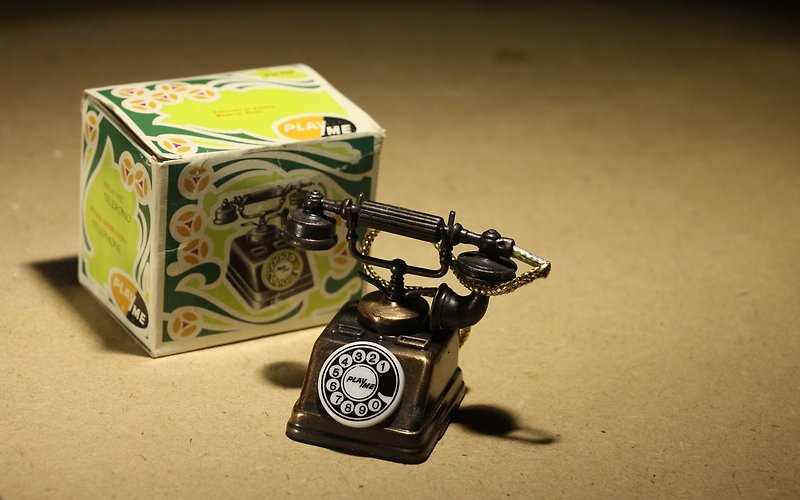 20世紀末老件 PLAYME 西班牙製古董削鉛筆機 - 桌上型電話造型 - 擺飾/家飾品 - 銅/黃銅 咖啡色