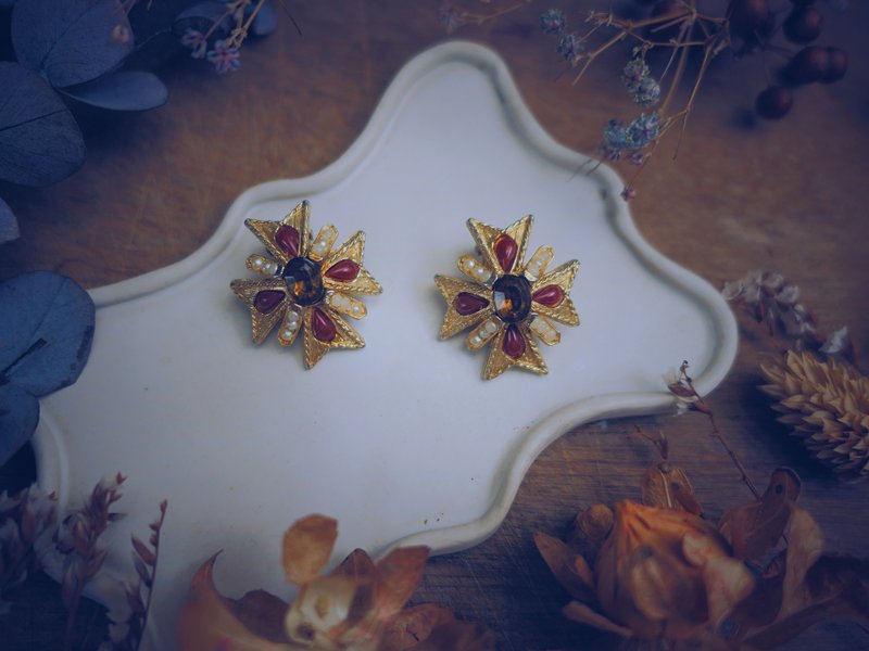 ART Maltese Cross Amber Earrings - American Antique Jewelry Vintage Jewelry - ต่างหู - โลหะ 