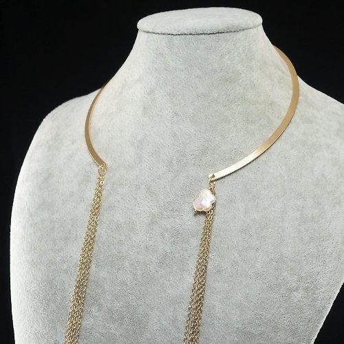 AGATIX Gold Metal Choker White Biwa Baroque Butterfly Pearl Asymmetric Necklace Jewelry