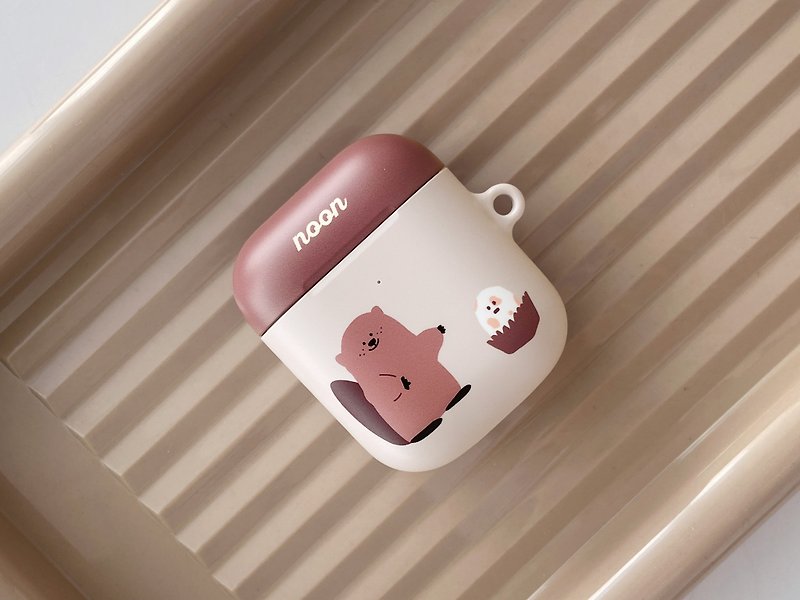 【NOON】Mr. Beaver and the Egg Earphone Case - Headphones & Earbuds Storage - Plastic Multicolor