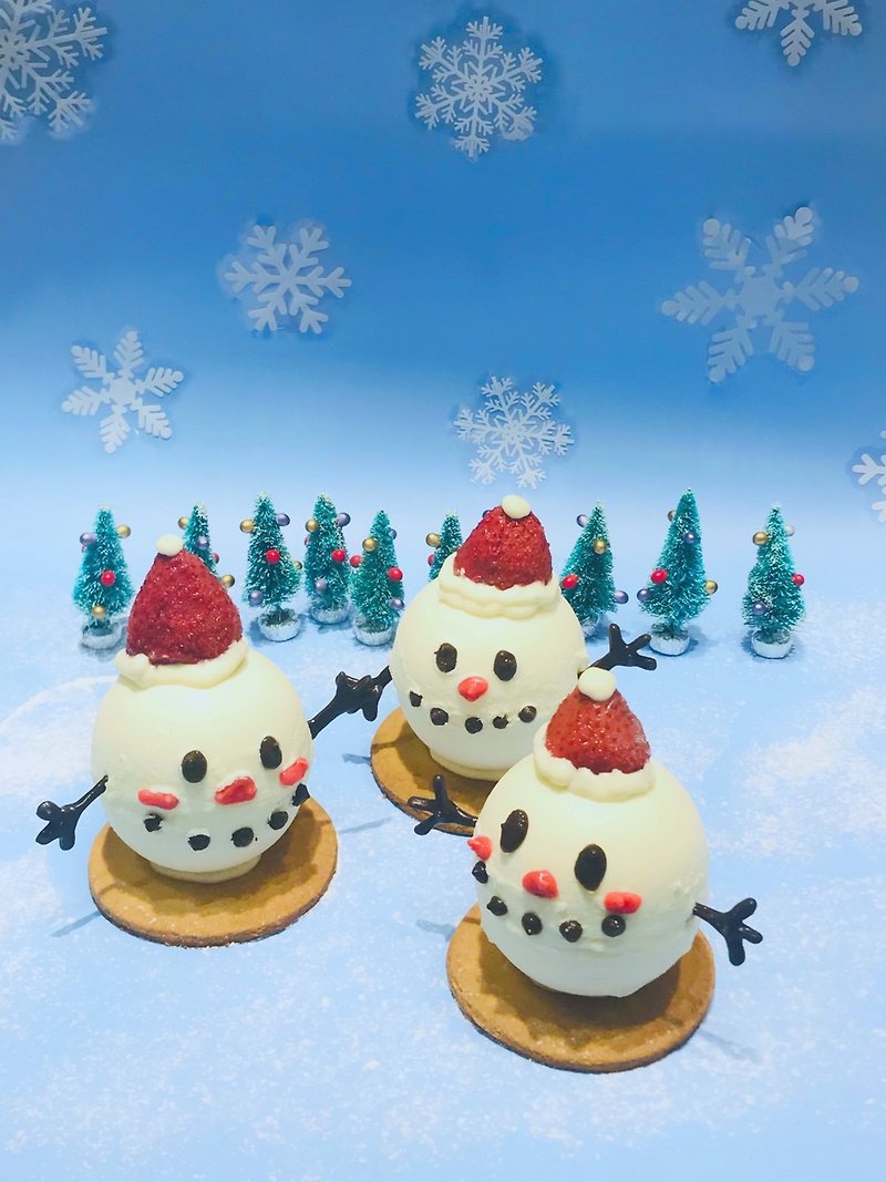 Winter strawberry limited mousse snowball man・Hand-made DIY dessert・Healing creative baking - Cuisine - Fresh Ingredients 