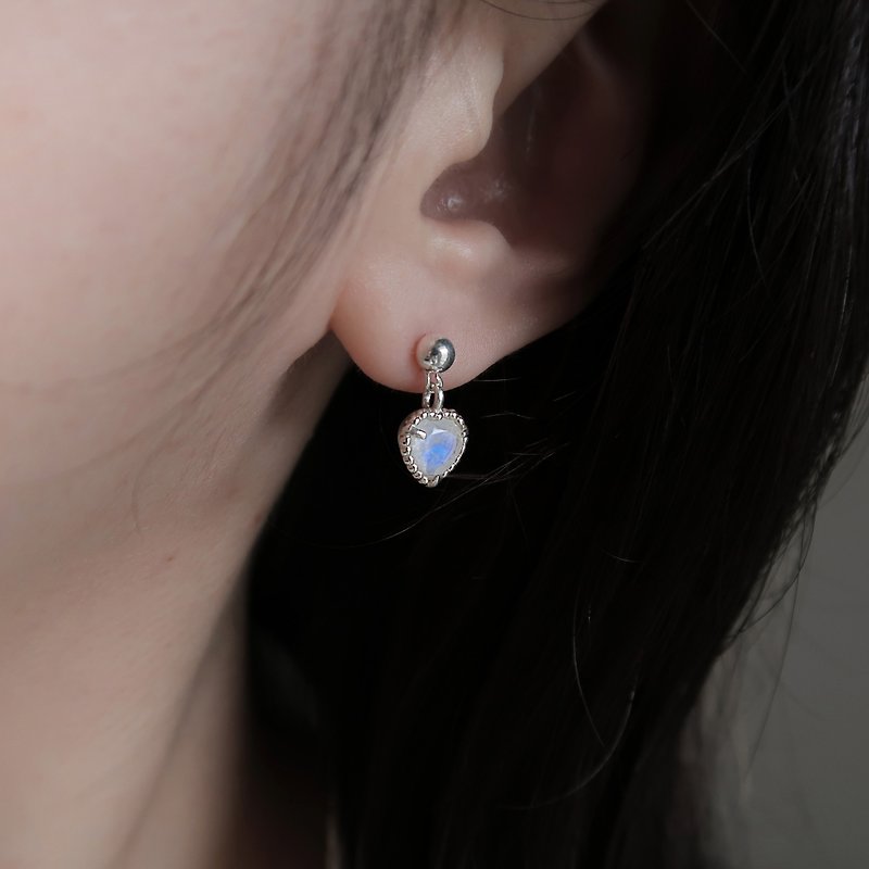 925 sterling silver round beads heart-shaped moonstone earrings and Clip-On with free gift packaging - ต่างหู - เงินแท้ สีเทา