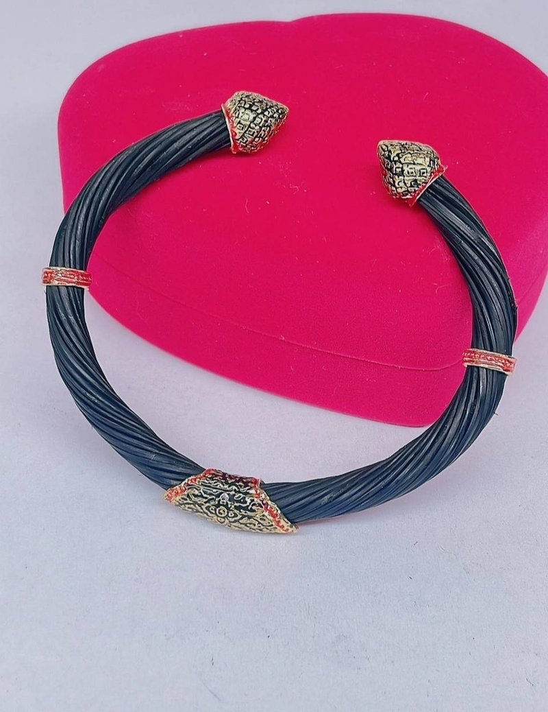 Black Body Real Elephant Tail Hair Bangle Silver Enamelled Sukhothai Free Size - 手鍊/手環 - 純銀 黑色