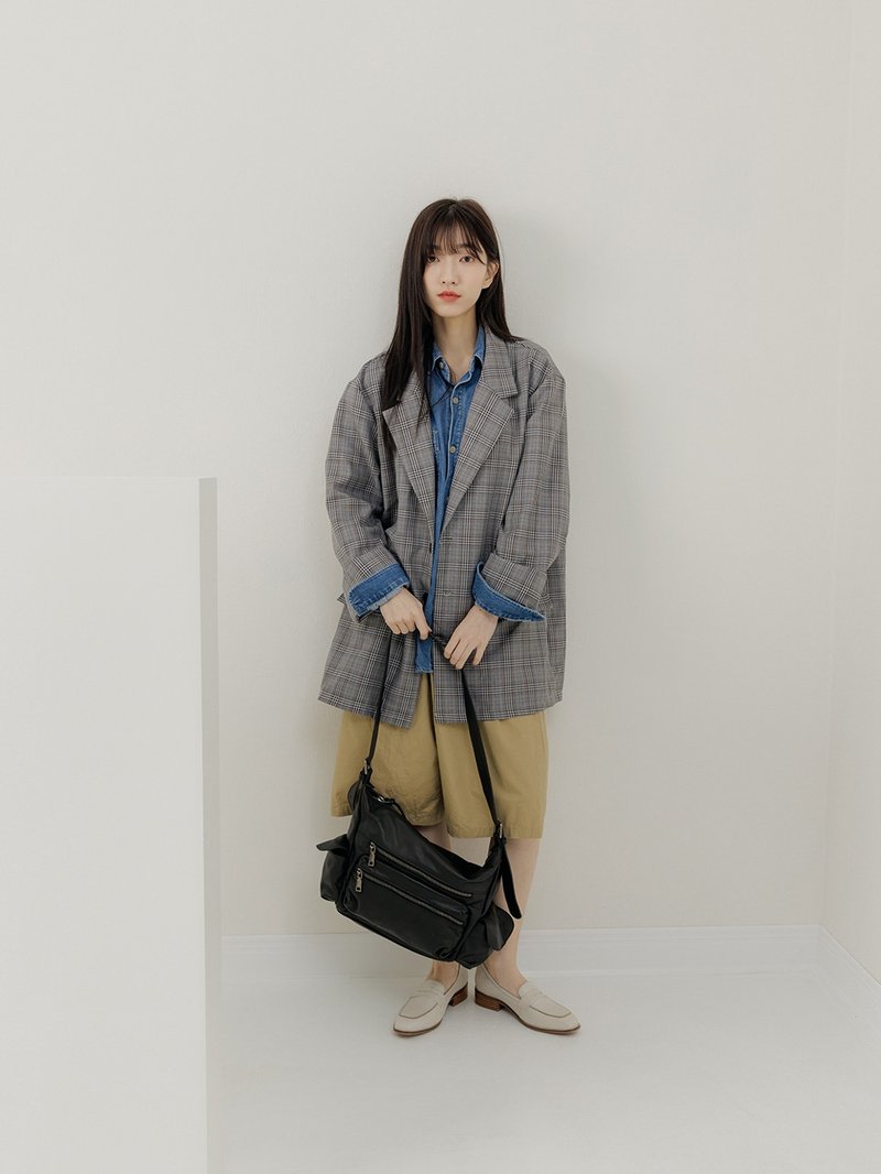 supportingrole 真皮擁抱優雅多口袋分層功能性 黑 - 側背包/斜背包 - 真皮 黑色