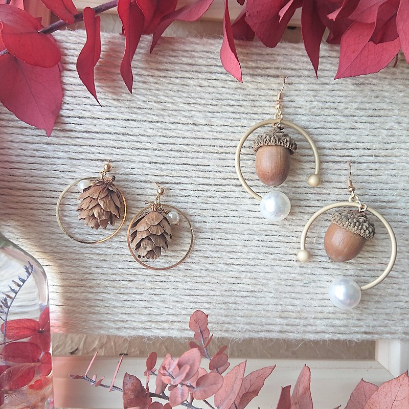 Fruit earrings/ pine cone series/ simple and modern/ free clip/various options - ต่างหู - พืช/ดอกไม้ สีทอง