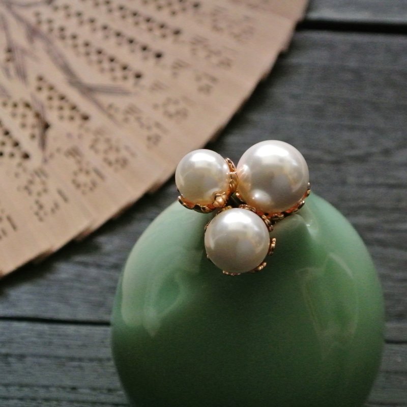 珍珠小髮釵(一對)-新版 - 髮夾/髮圈 - 銅/黃銅 白色