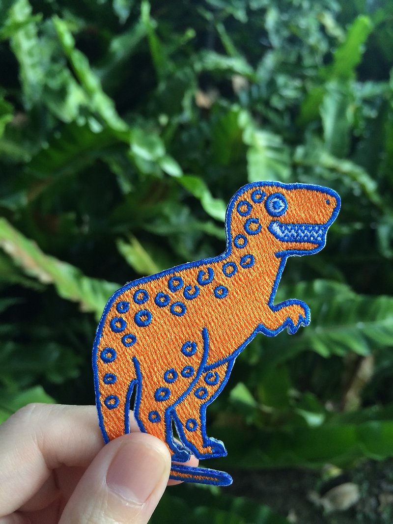ティラノサウルス刺繡さん - その他 - 刺しゅう糸 オレンジ