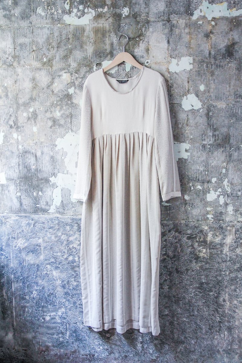 袅袅 Department Store-Vintage Cotton Linen Beige Long Sleeve Dress - เสื้อแจ็คเก็ต - วัสดุอื่นๆ 