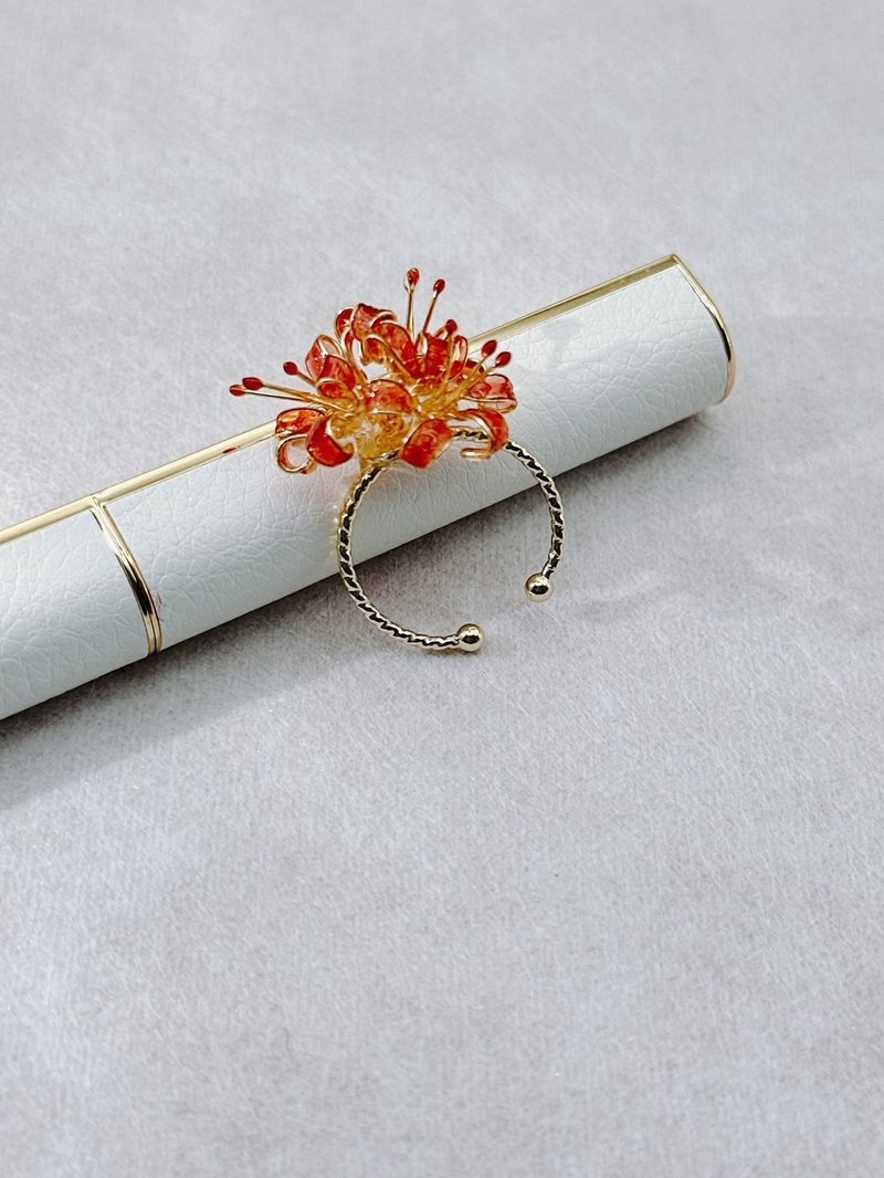 花開彼岸/ 手作水晶花飾品 - 戒指 - 樹脂 