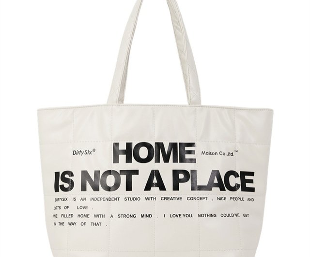 オフホワイト Home is not a place プリント キルティング キルト