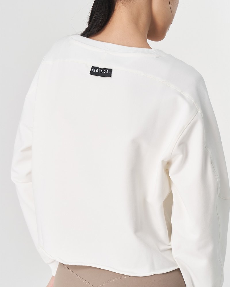【GLADE.】Essentials Contrast Color Woven Label Short Long Sleeve Top (White) | Sweatshirt University t - ชุดกีฬาผู้หญิง - ผ้าฝ้าย/ผ้าลินิน ขาว