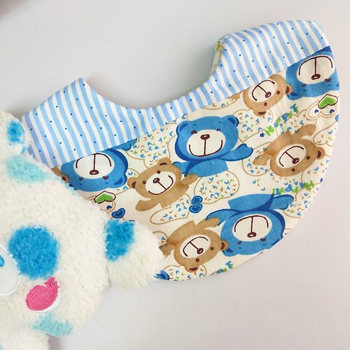 QQ rabbit 手工嬰幼兒精品 彌月禮盒 愛的熊抱-2款可選。圍兜 (可繡名字)