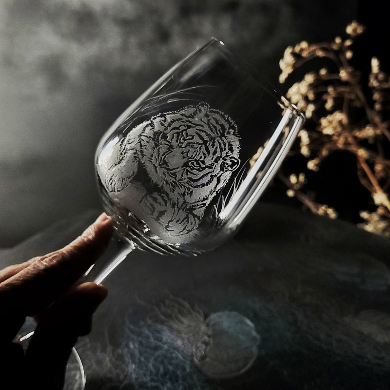 【獨享杯客製】紅酒杯 單購/可配對 手工雕圖/免費刻字 - 酒杯/酒器 - 玻璃 透明