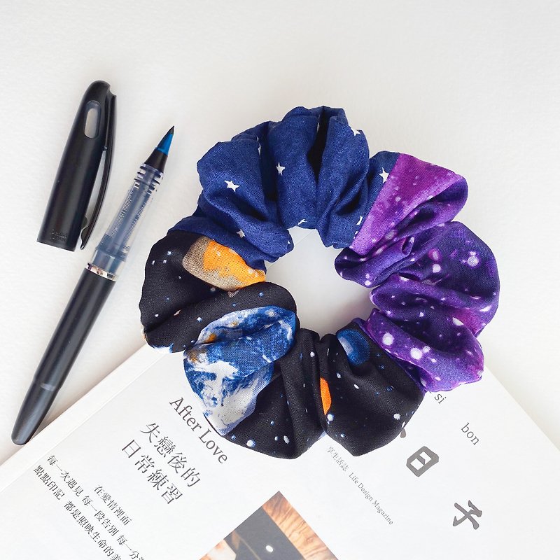 Pure hand-limited limited star patchwork purple blue donut large intestine hair ring