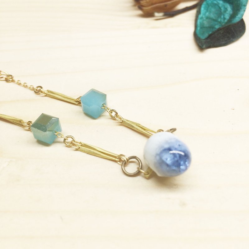 Old Forest Grocery Travelin - glass crystal ceramic brass bracelet HAVE FUN - สร้อยข้อมือ - โลหะ สีน้ำเงิน