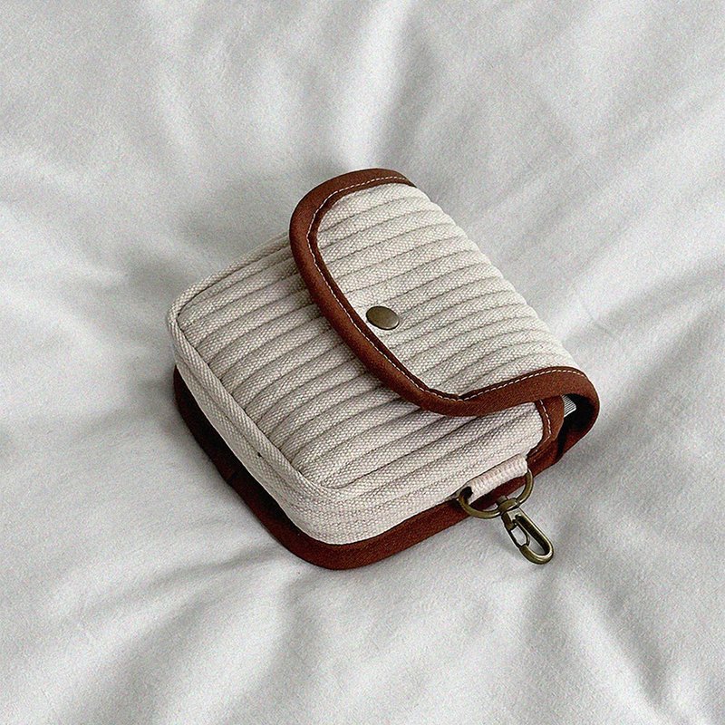 Square Pouch _ Bread - Toiletry Bags & Pouches - Cotton & Hemp Multicolor