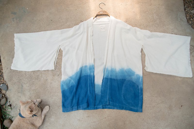 sea wave Haori | natural indigo dyed cotton | - เสื้อโค้ทผู้ชาย - ผ้าฝ้าย/ผ้าลินิน สีน้ำเงิน