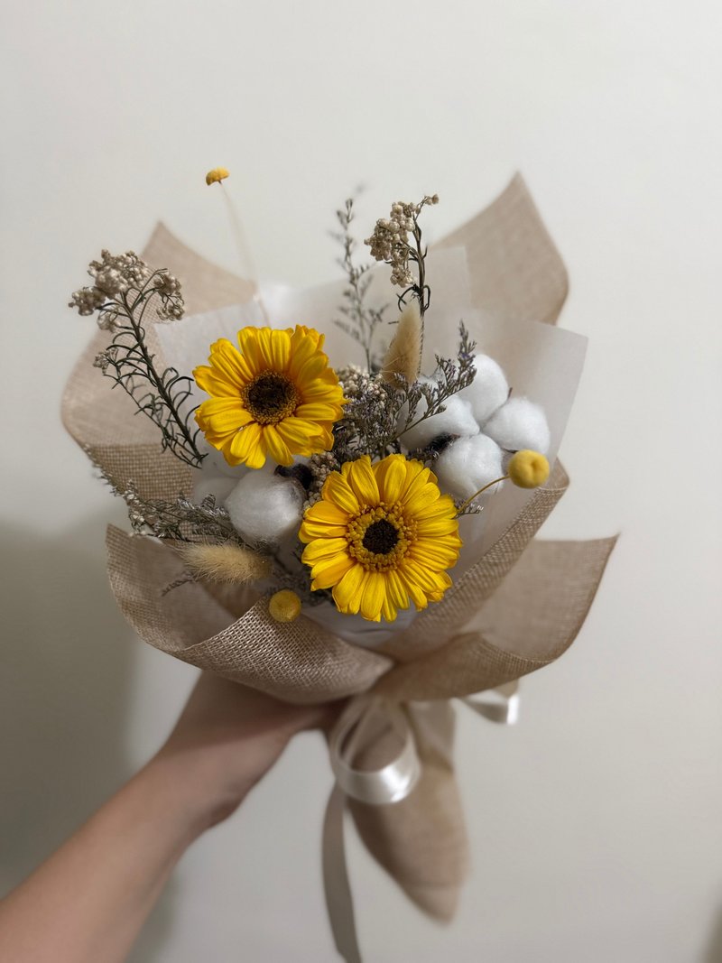 ソラサンブーケ プリザーブドガーベラブーケ 卒業ブーケ ドライブーケ - ドライフラワー・ブーケ - 寄せ植え・花 イエロー
