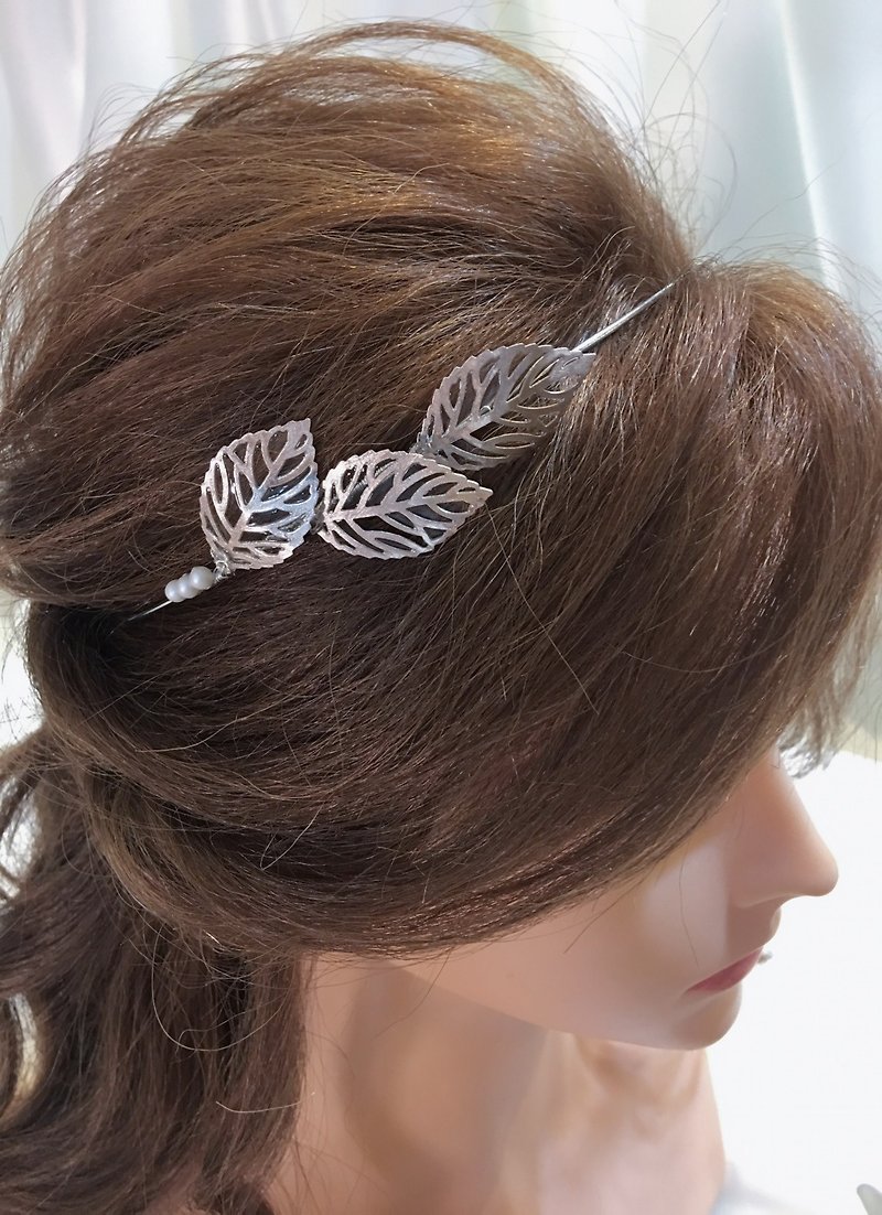 Winter memories-Swarovski pearl hand-dyed Bronze leaf headband - Hair Accessories - Other Metals 