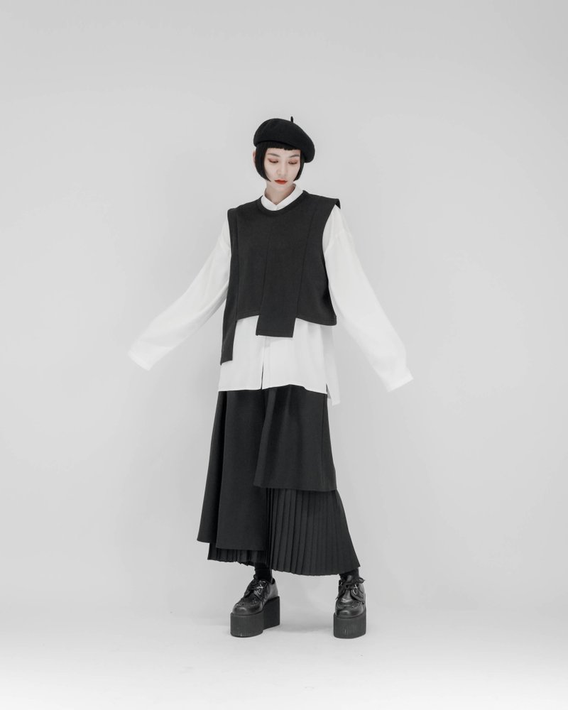 MUKK DESIGN 不規則內刷毛棉質套頭背心 - 背心/無袖上衣 - 其他材質 黑色