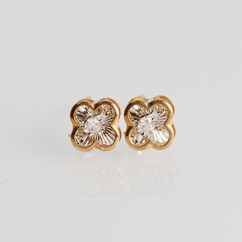 IRIZA Jewellery 18K金四葉草鑽石耳環 The Dancing Clover Diamond Earrings