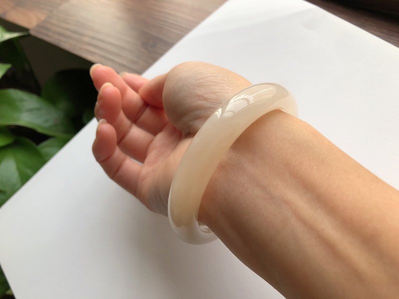 Collection grade Hetian jade lotus root powder oil embellished tender powder is not gray and not dark, the structure is fine and the ring mouth 54.7 - Bracelets - Jade 