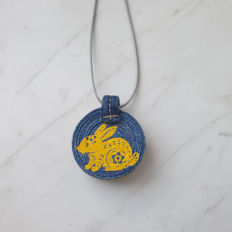 Denim pendant Jeans pendant rabbit - 項鍊 - 其他金屬 藍色