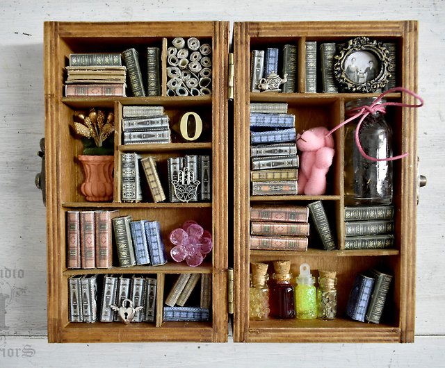 Book nook LIBRARY miniature on the bookshelf - Shop StudioInteriorS  Lighting - Pinkoi
