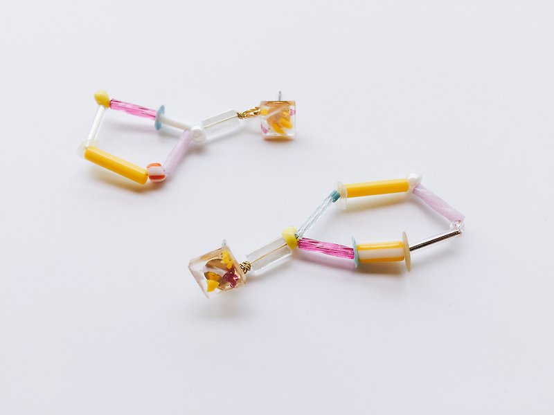 Pink pearl sugar hanging earrings two wearing earrings - Earrings & Clip-ons - Other Materials Multicolor