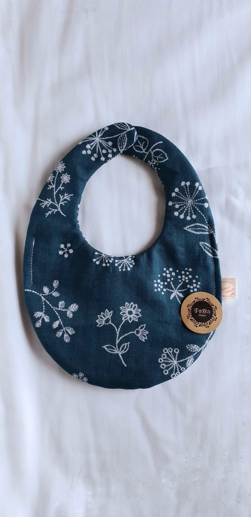 Cursive flowers-blue-eight layers of yarn 100% cotton egg-shaped bib. Saliva towel - Baby Gift Sets - Cotton & Hemp Blue