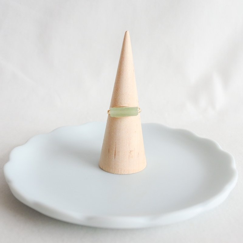 Green Onyx – Small Grain – Gold Ring – Natural Stone Ring - 戒指 - 其他金屬 綠色
