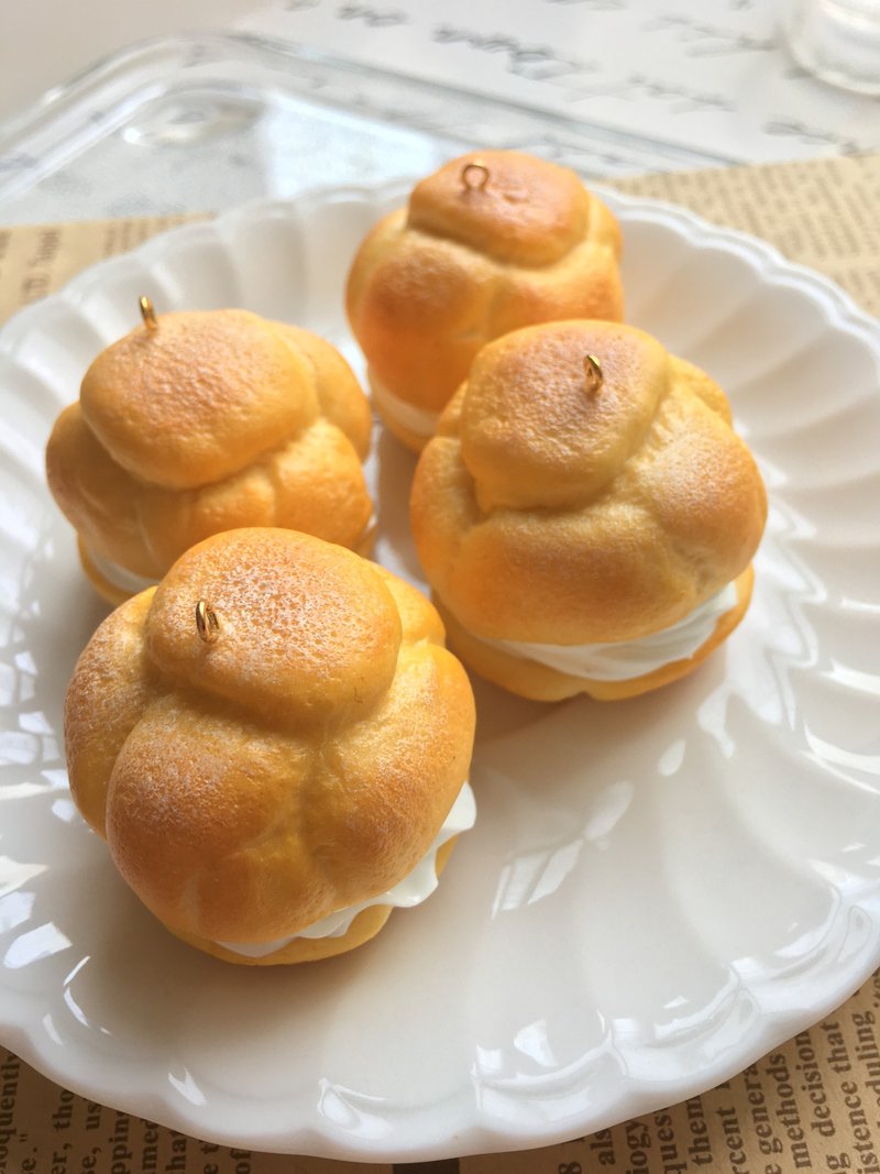 泡芙金色鑰匙圈-大 甜點飾品 包包掛飾 - 鑰匙圈/鑰匙包 - 黏土 橘色