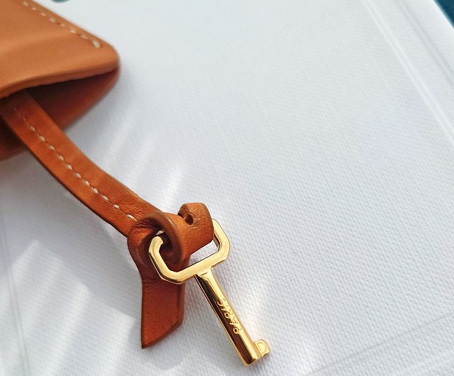 Luxury Leather Short Leather Key Lanyard With Presbyopia Buckle