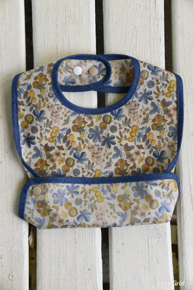 單寧 立體防水布/漿果果實 - 口水肩/圍兜 - 防水材質 多色