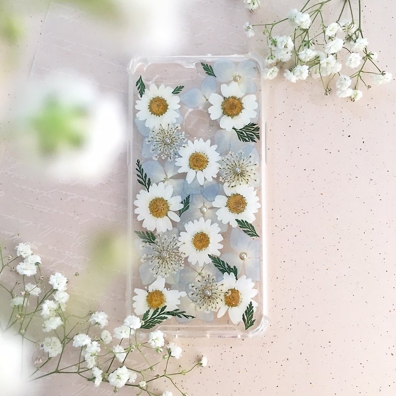พืช/ดอกไม้ เคส/ซองมือถือ ขาว - Chrysanthemum's Filling - pressed flower phone case