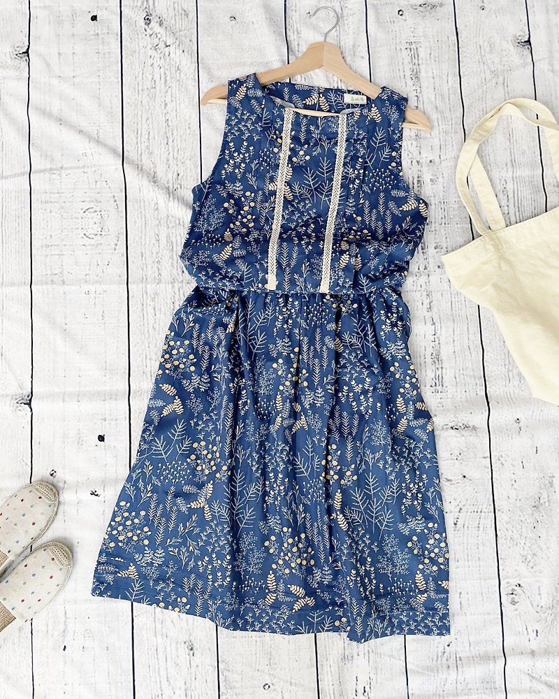 【Morori Hai】Floral floral vest dress - One Piece Dresses - Cotton & Hemp Blue