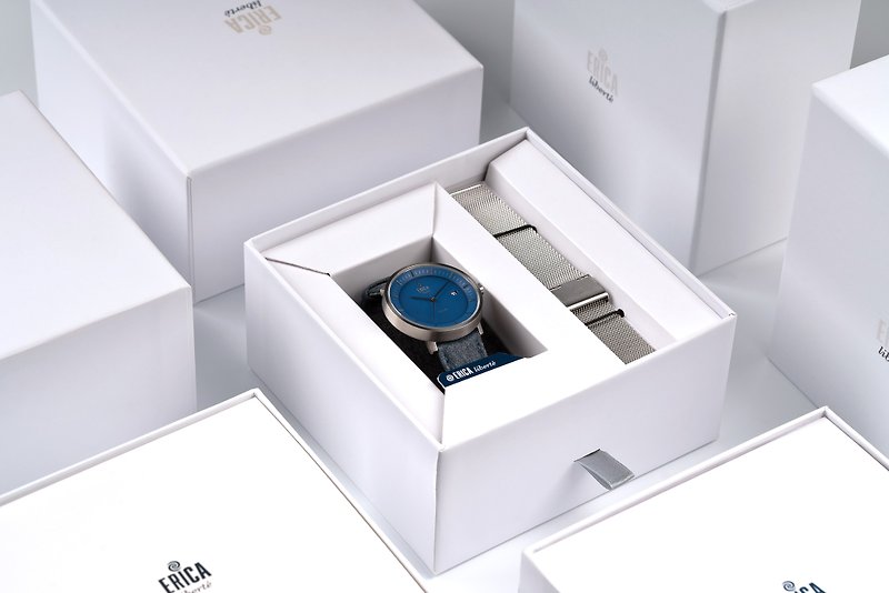 環保材質 男錶/中性錶 藍色 - 工藝匠心 環保之芯ERICA LIBERT'E太陽能鳳梨皮帶腕錶-套組海軍藍