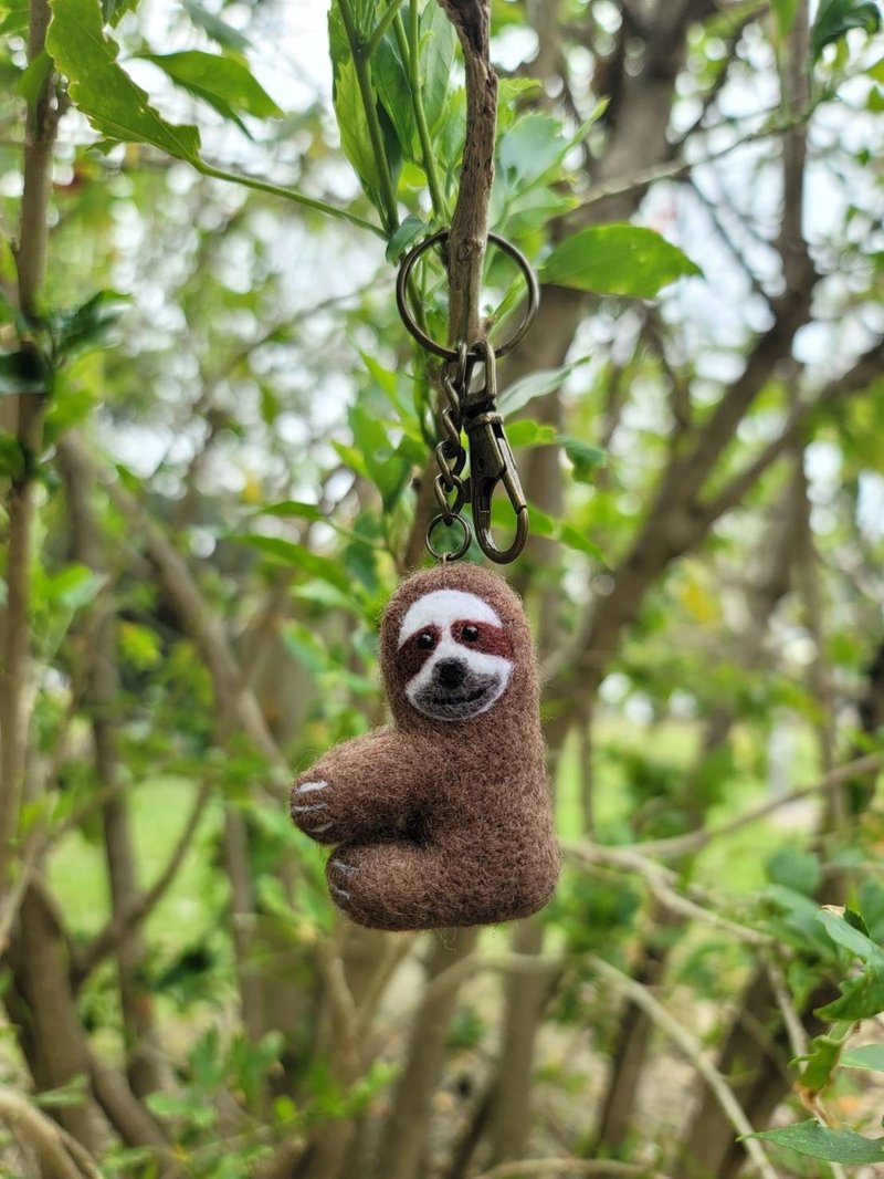 Handmade wool felt-sloth keychain - Knitting, Embroidery, Felted Wool & Sewing - Wool 