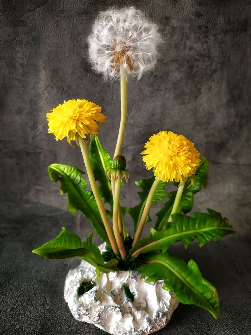 Dandelion flowers Cold Porcelain/clay. Ceramic bouquet. Botanical sculpt - Pottery & Ceramics - Plastic Yellow