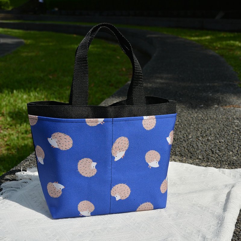 Illustration tote bag | Lunch bag - Hedgehog - Blue - กระเป๋าถือ - ผ้าฝ้าย/ผ้าลินิน 