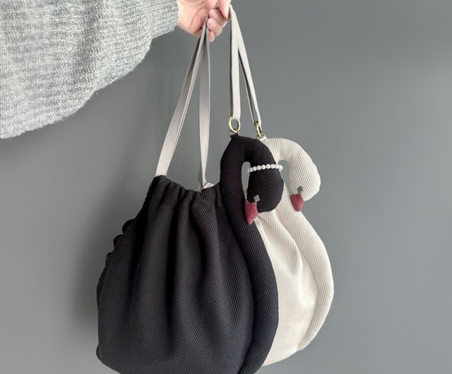 Swan Bag Black Swan Shop kubomi Handbags Totes Pinkoi