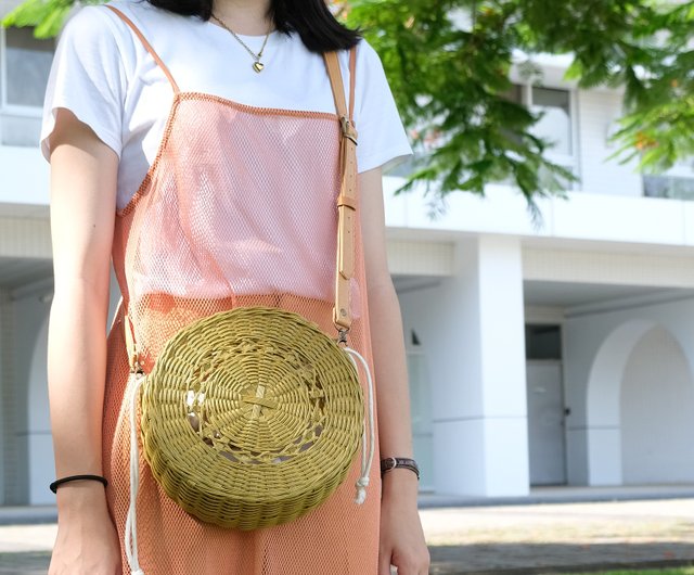 Wheel cake paper rattan woven bag mustard yellow Shop ri ri