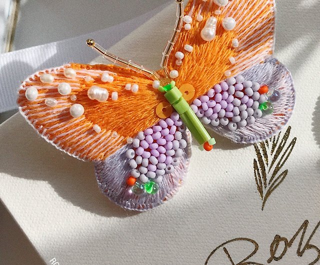 蝶々 バタフライ ビーズ 刺繍 ブローチ ハンドメイド
