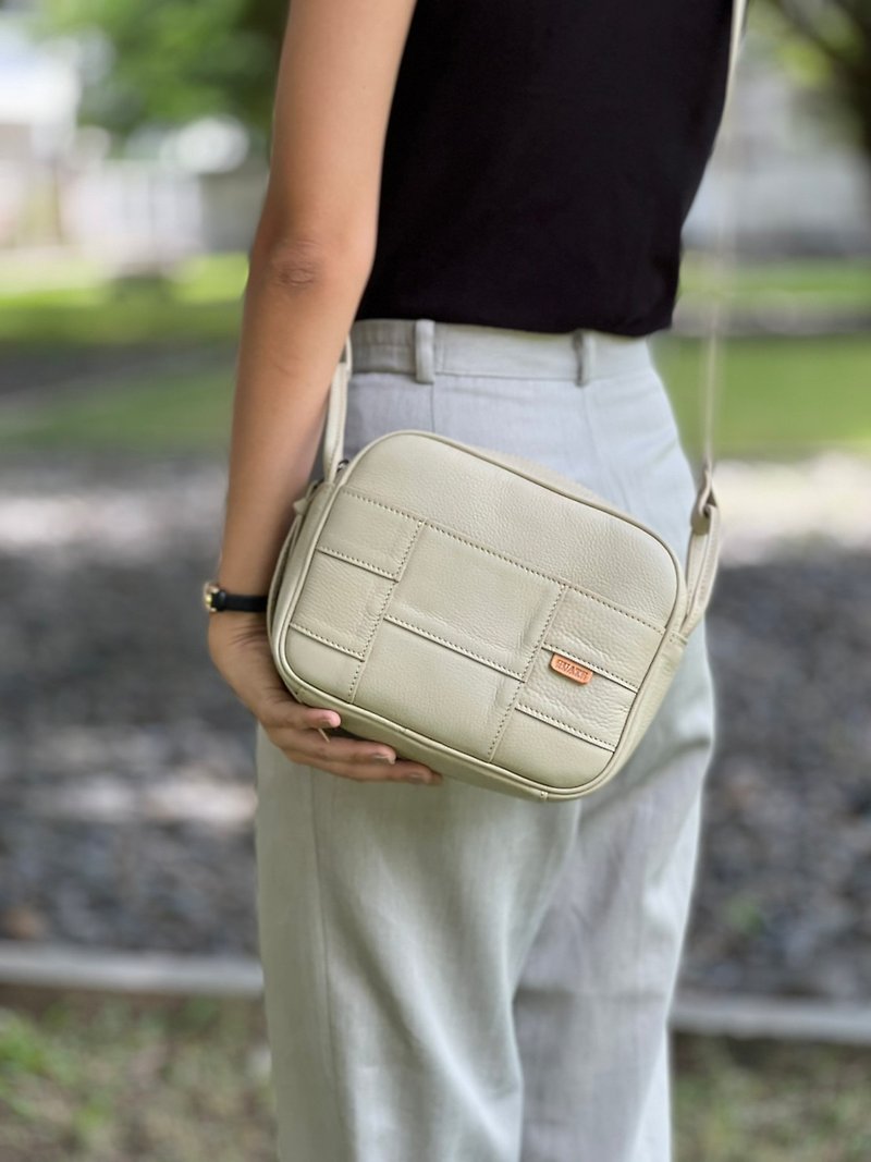 crossbody bag Toast in Cream cow leather 100% - GUATE Guate Leather - Messenger Bags & Sling Bags - Genuine Leather White