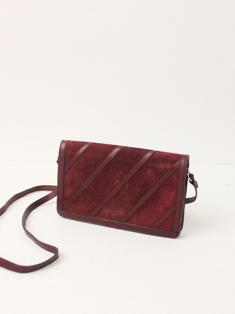 Vintage European 80s jujube red side back out suede antique bag European Vintage Bag - Messenger Bags & Sling Bags - Faux Leather Red